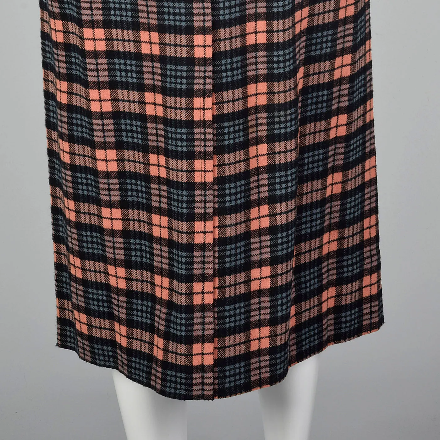 1940s Wool Pencil Skirt in Pink and Blue Plaid