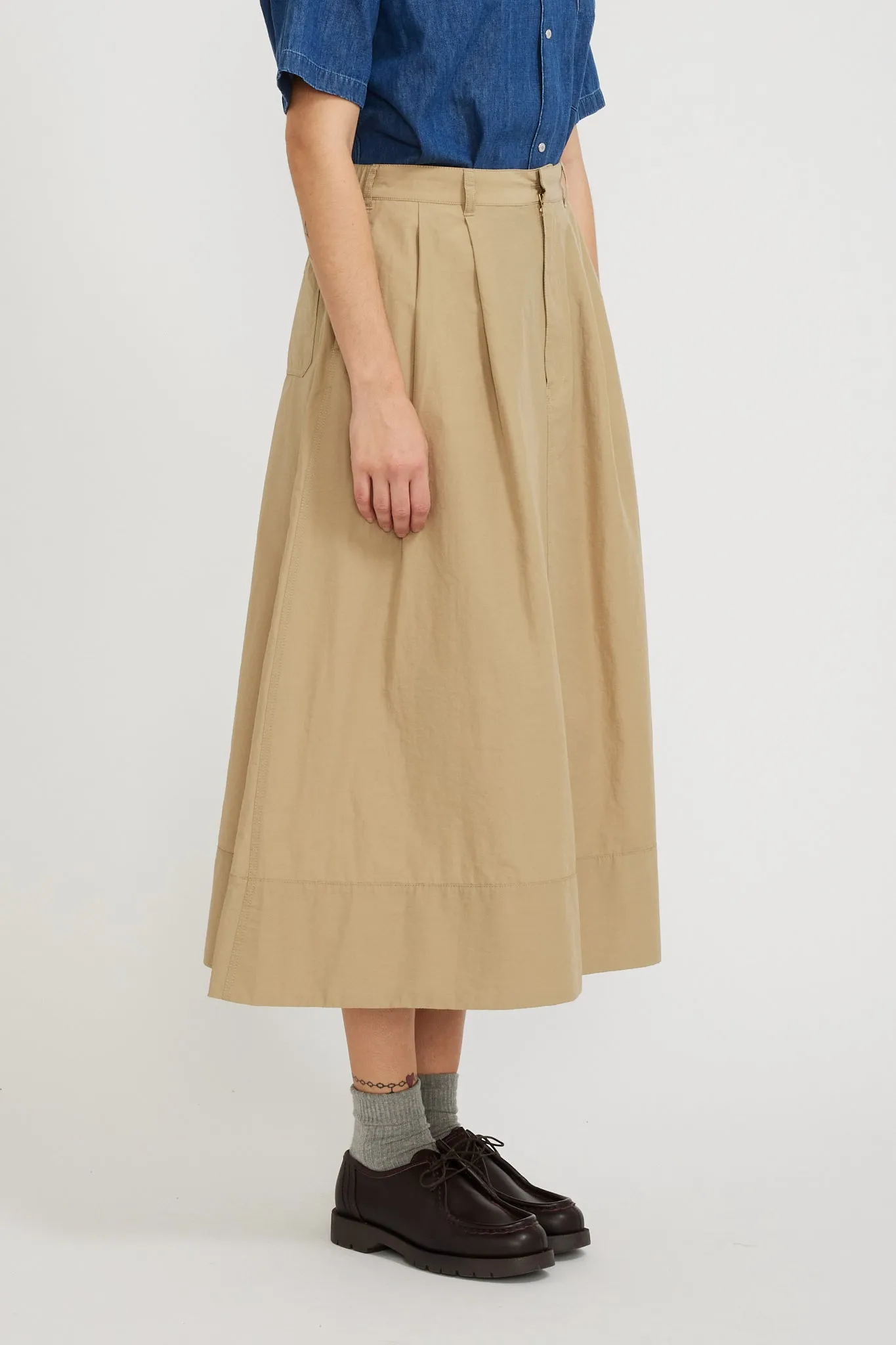 2 Tuck Skirt Beige