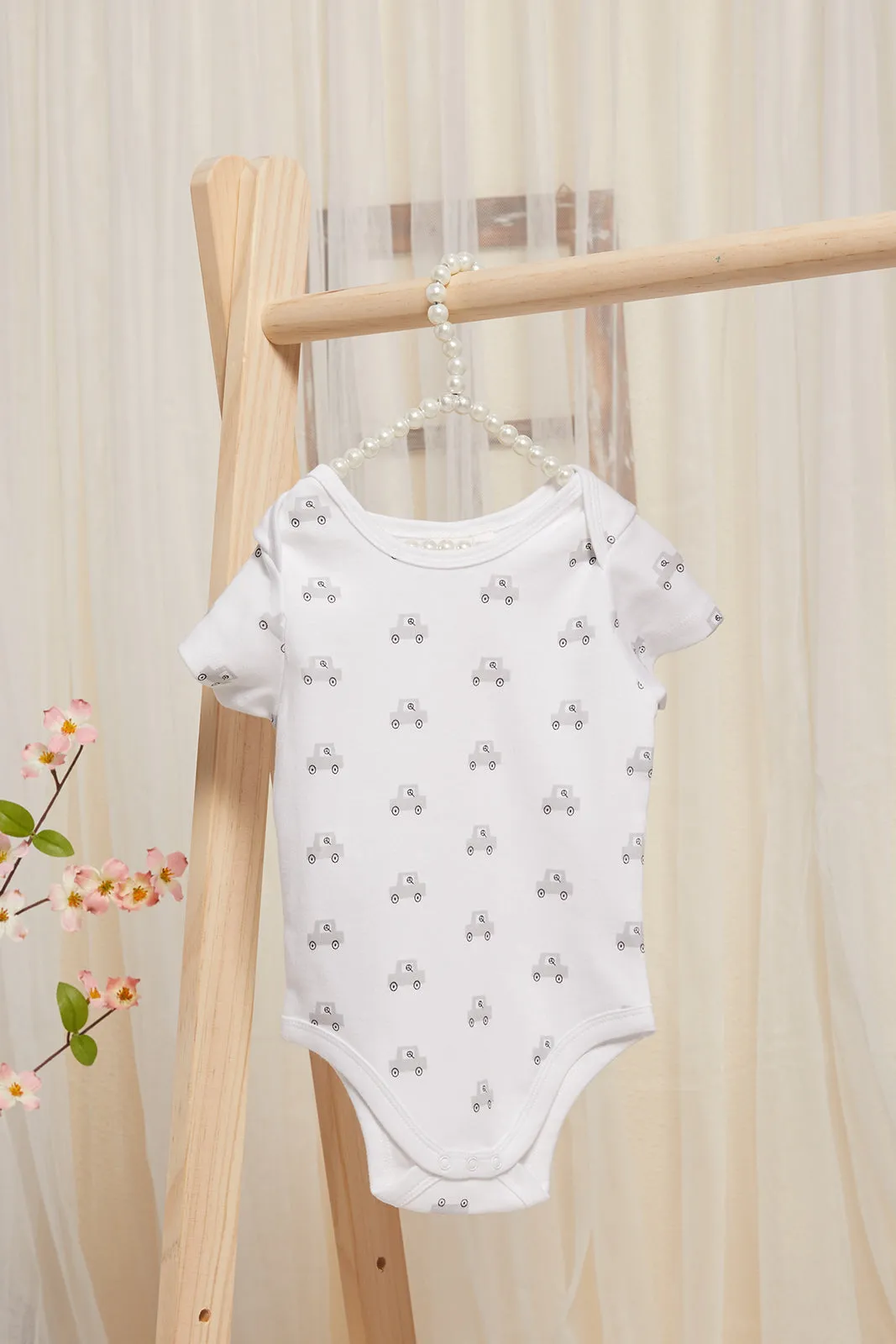 Baby Grey And White Printed Bodysuit Set (Pack Of 3)