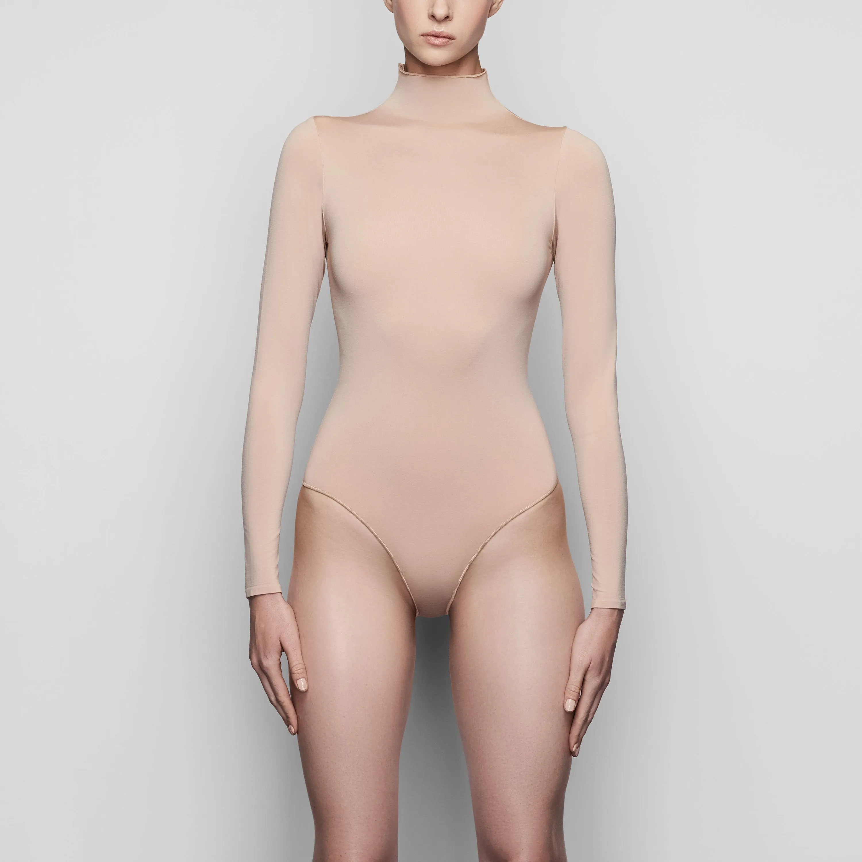 ESSENTIAL MOCK NECK LONG SLEEVE BODYSUIT | SANDSTONE