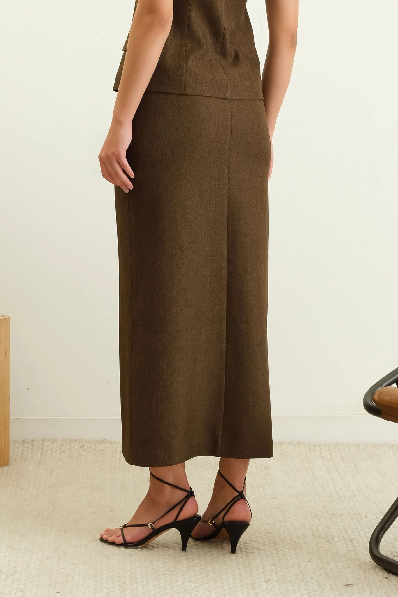 FRONT SLIT MIDI PENCIL SKIRT